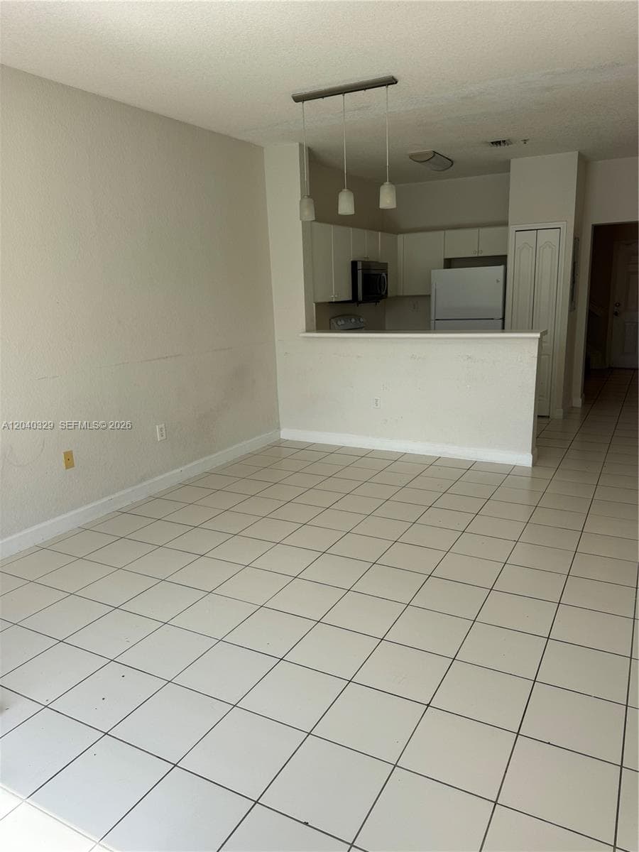 SHOMA HOMES AT COUNTRY CL · #204-19 in Hialeah - Photo 4