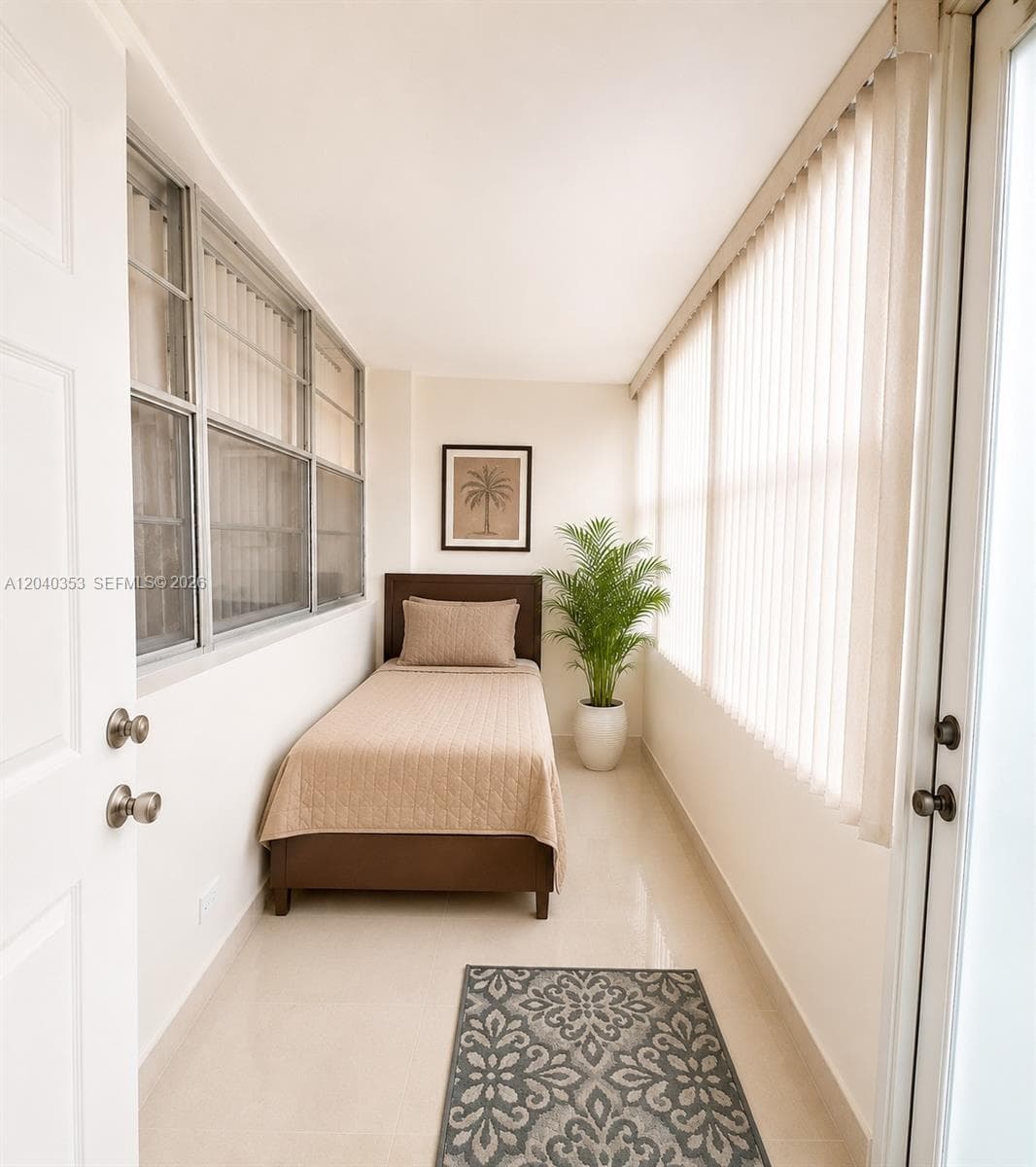 APRIL BREEZE CONDO · #106 in Hallandale Beach - Photo 11