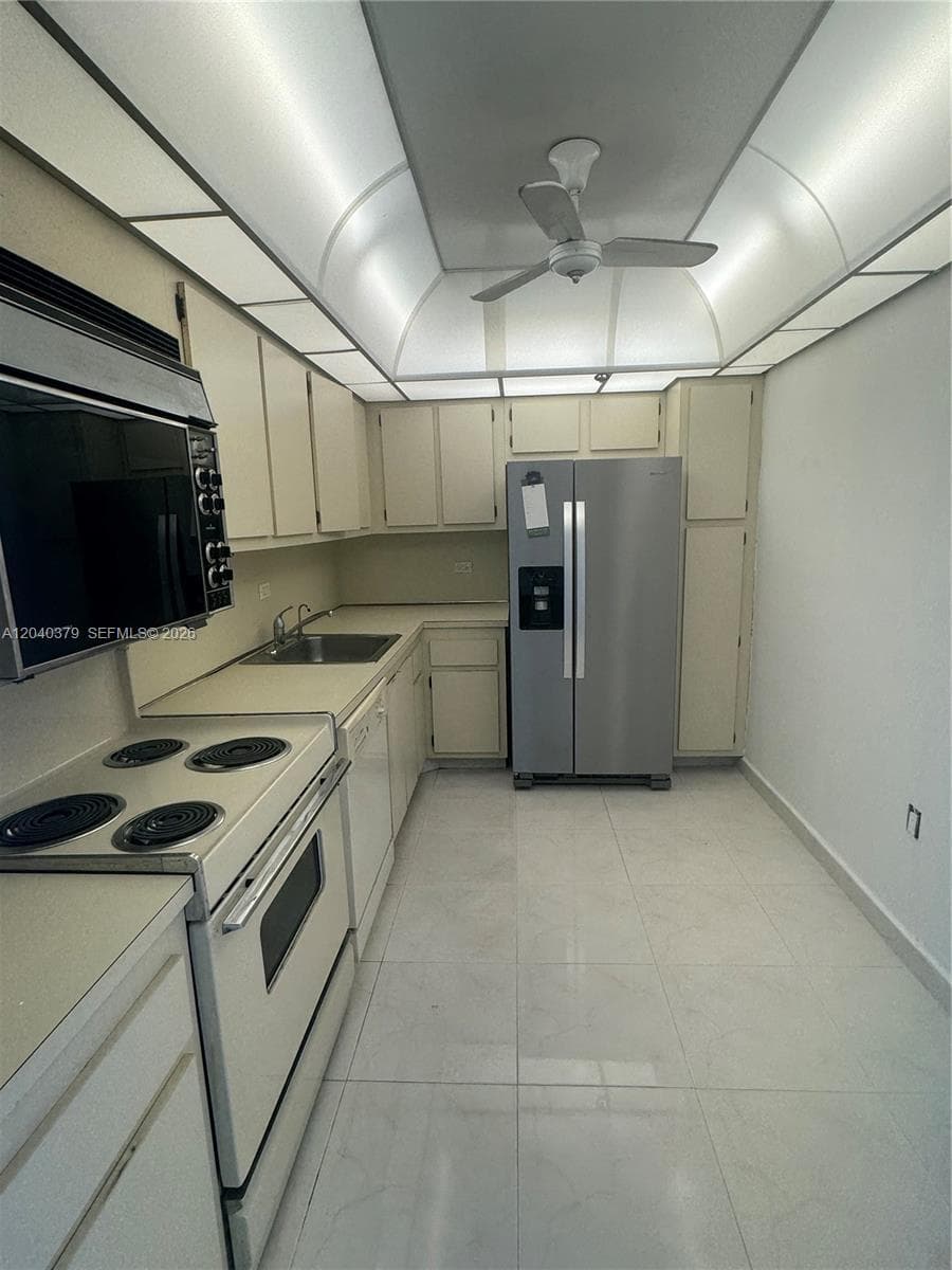 Waterview Condo · #835 in Aventura - Photo 16