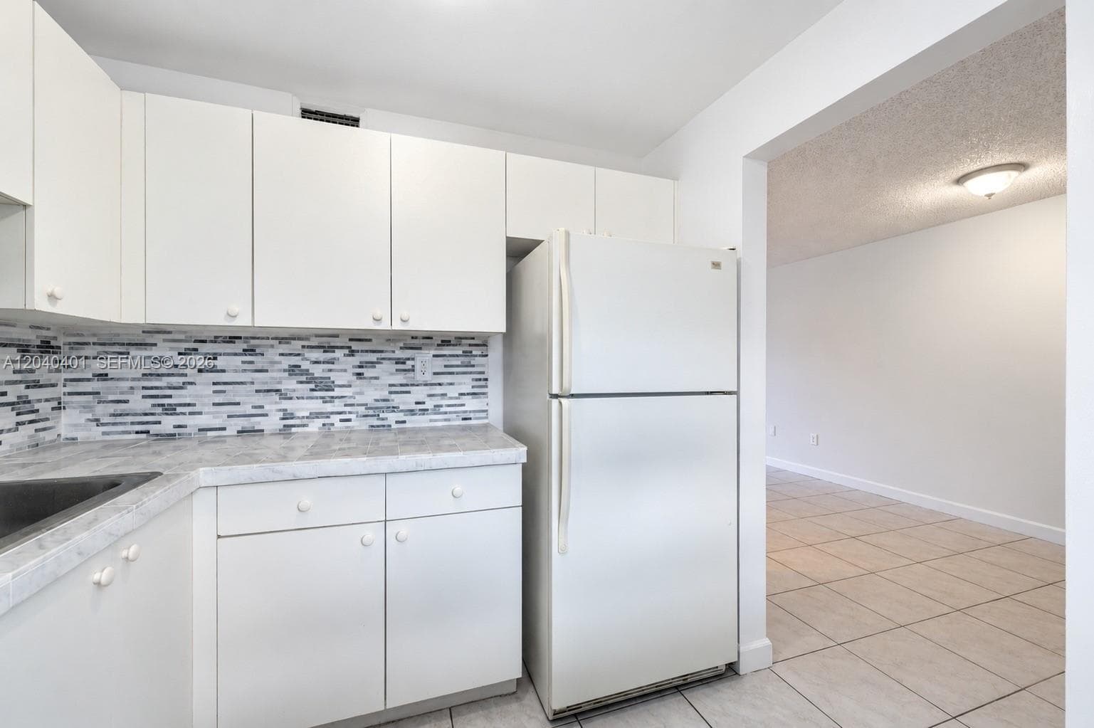 LOS SUENOS CONDO · #F220 in Hialeah - Photo 4