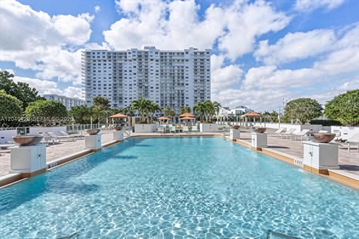 ADMIRALS PORT CONDO WEST · #203W in Aventura - Photo 2