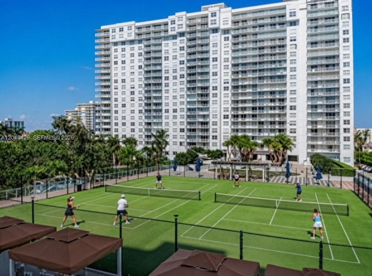 ADMIRALS PORT CONDO WEST · #203W in Aventura - Photo 16