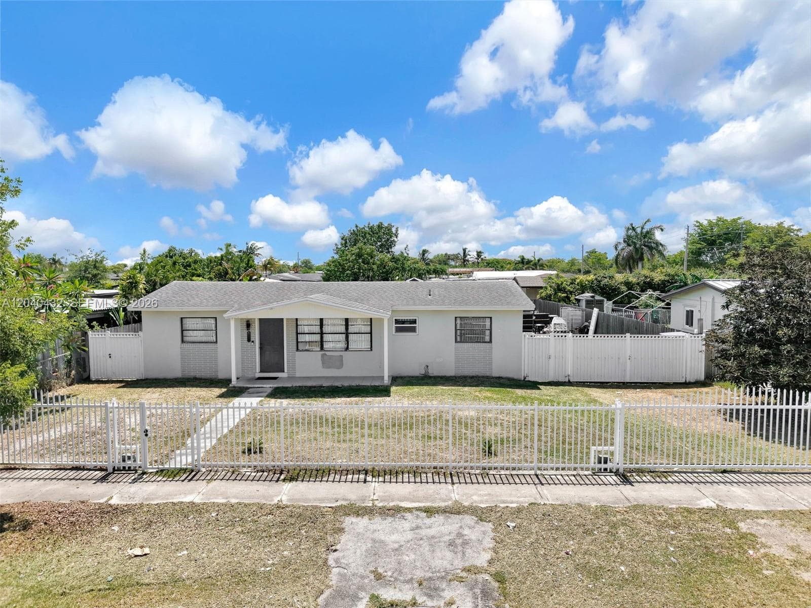 28410 SW 147th Ave photo 1