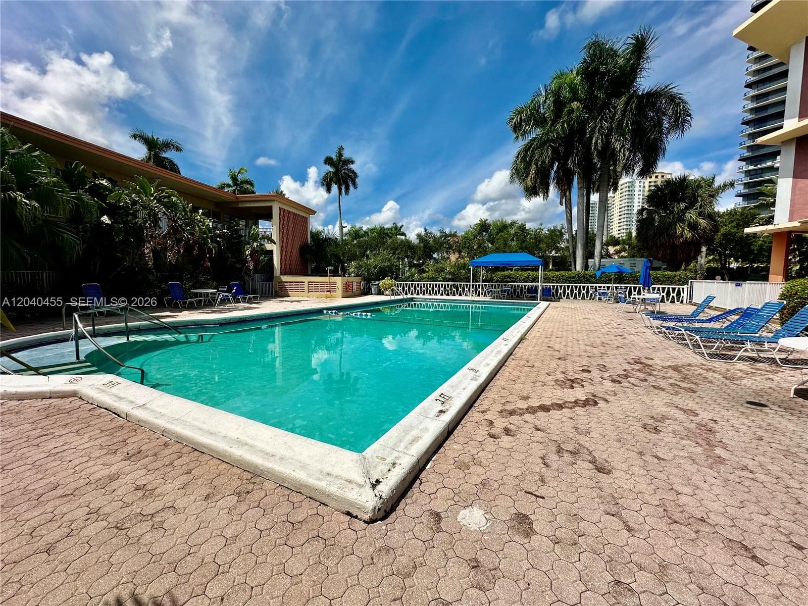 DIPLOMAT GOLF & RACQUET · #2368 in Hallandale Beach - Photo 10