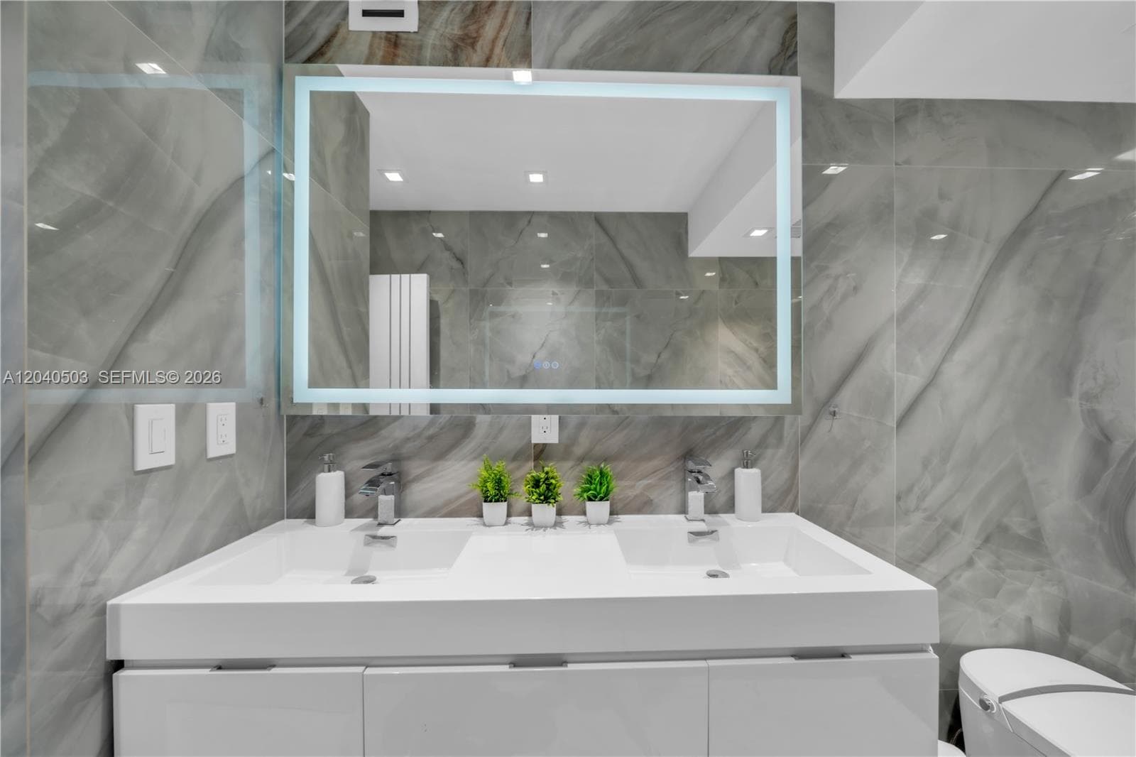 HEMISPHERES CONDO · #14F(availabale now) in Hallandale Beach - Photo 31