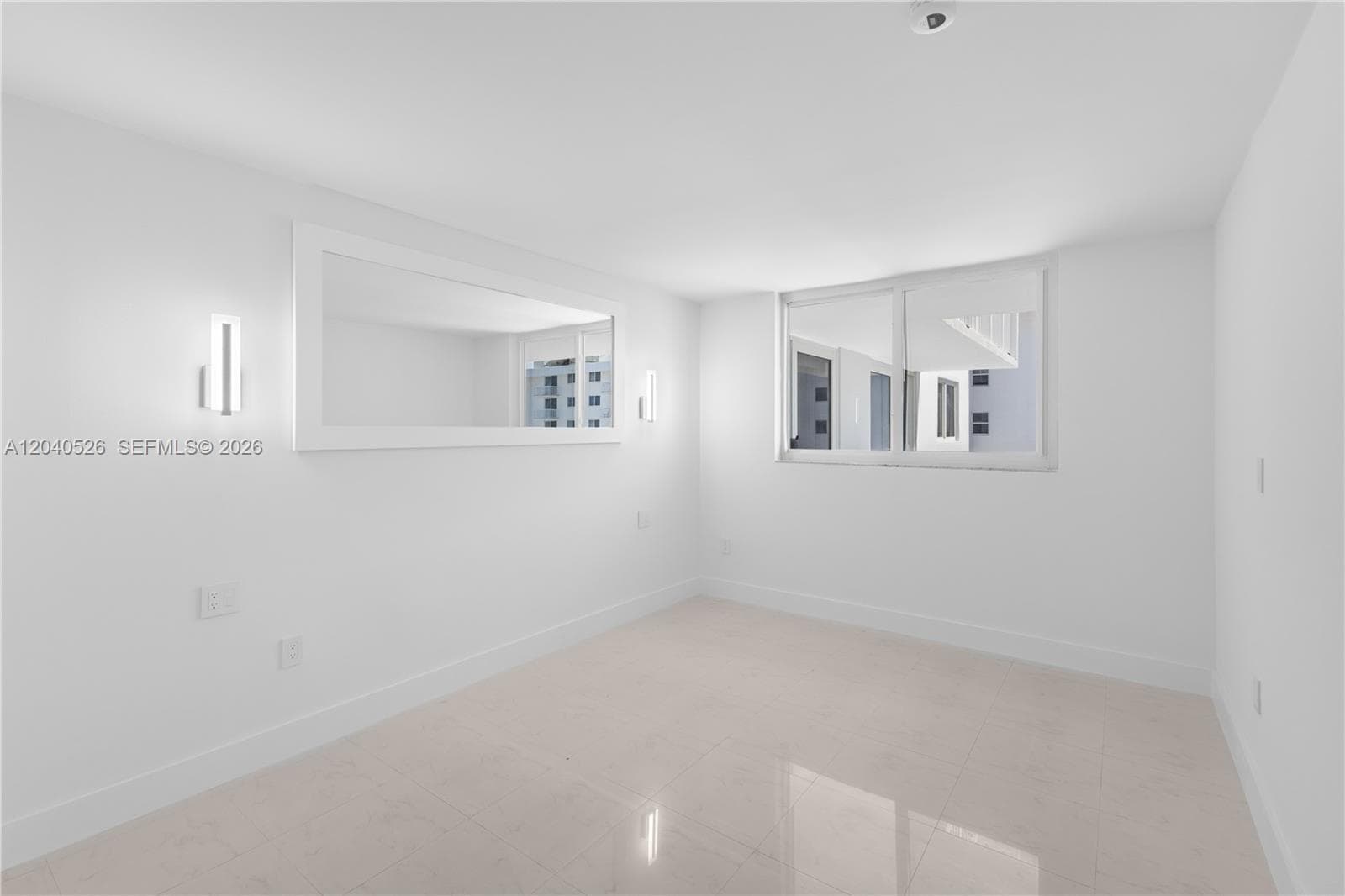Ocean Point · #924 in Miami Beach - Photo 13