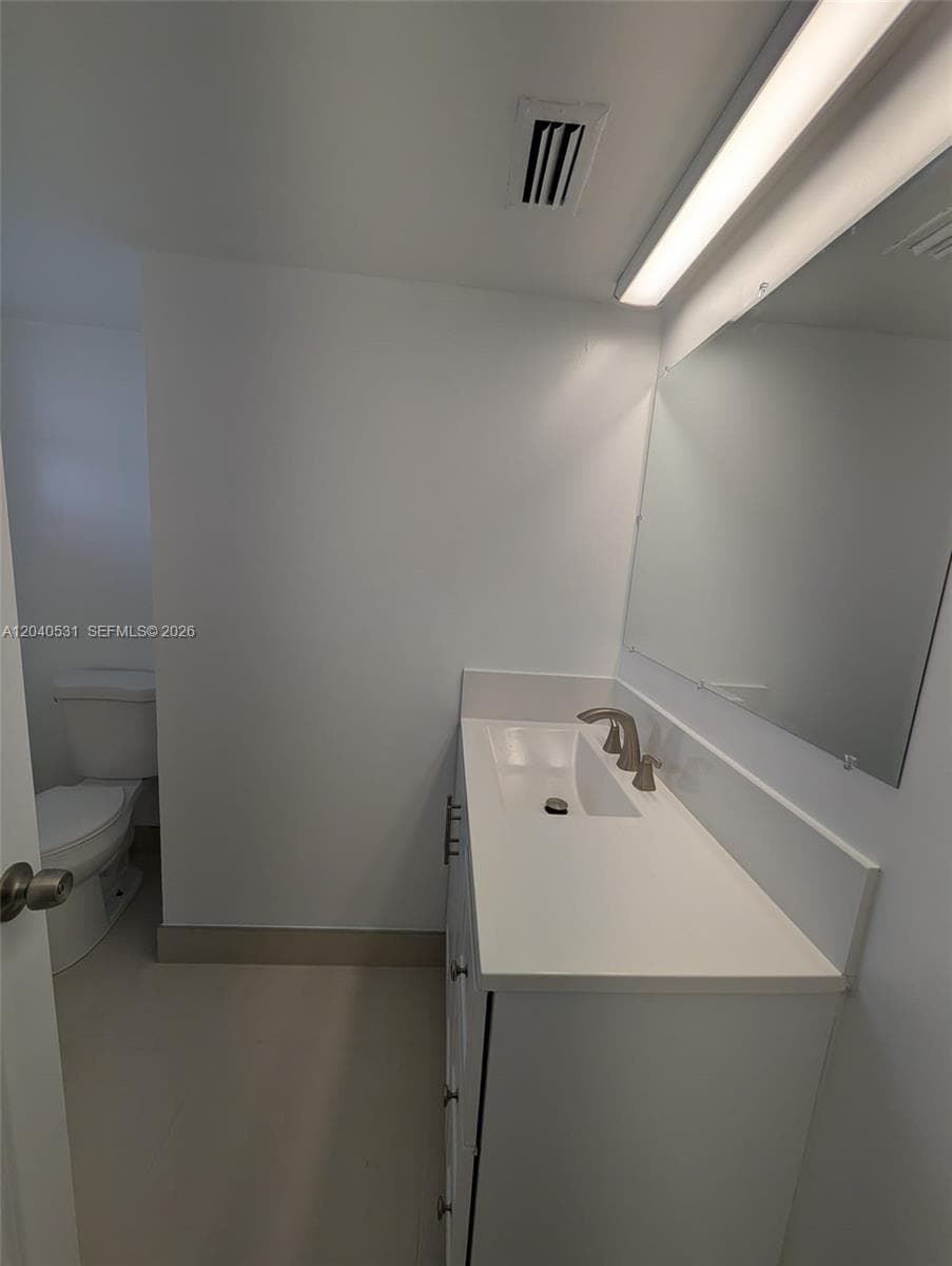 Jade Winds · #622-3 in Miami - Photo 15
