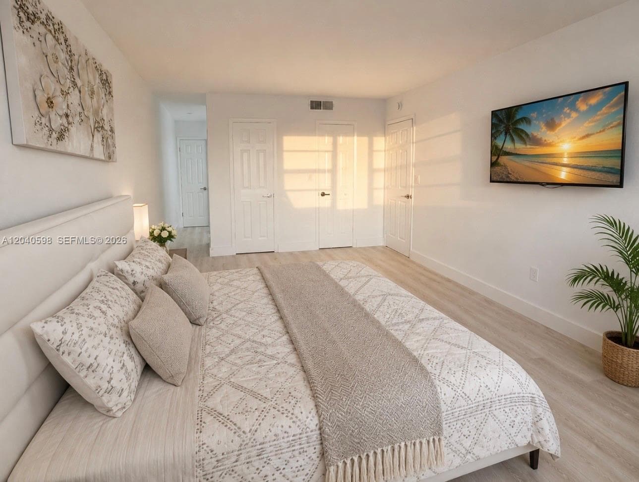 ISLANDS-MARTINIQUE CONDO · #601 in Hallandale Beach - Photo 14