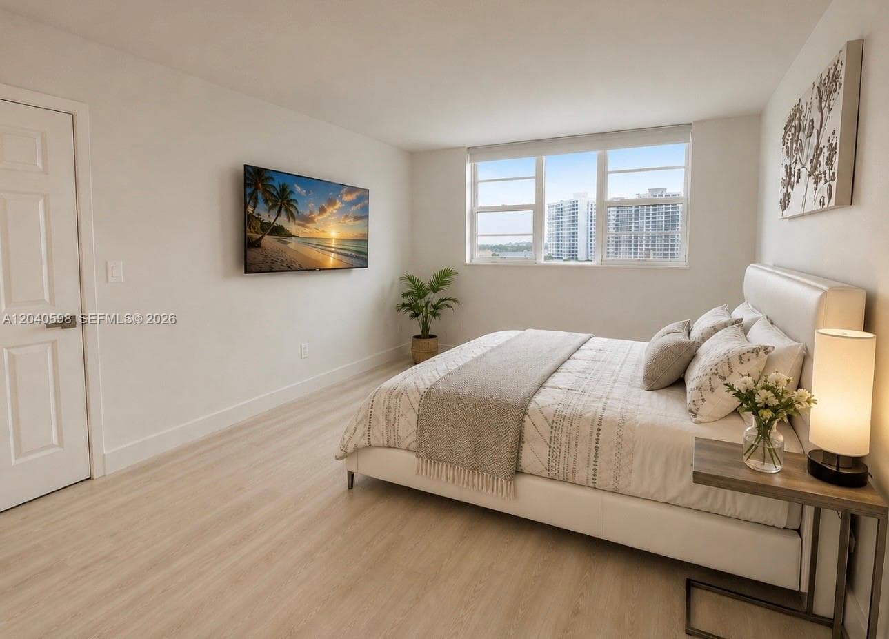 ISLANDS-MARTINIQUE CONDO · #601 in Hallandale Beach - Photo 15