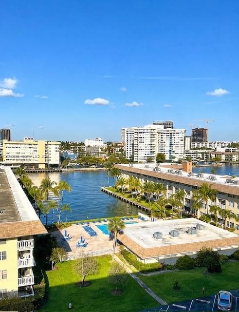 ISLANDS-MARTINIQUE CONDO · #601 in Hallandale Beach - Photo 21