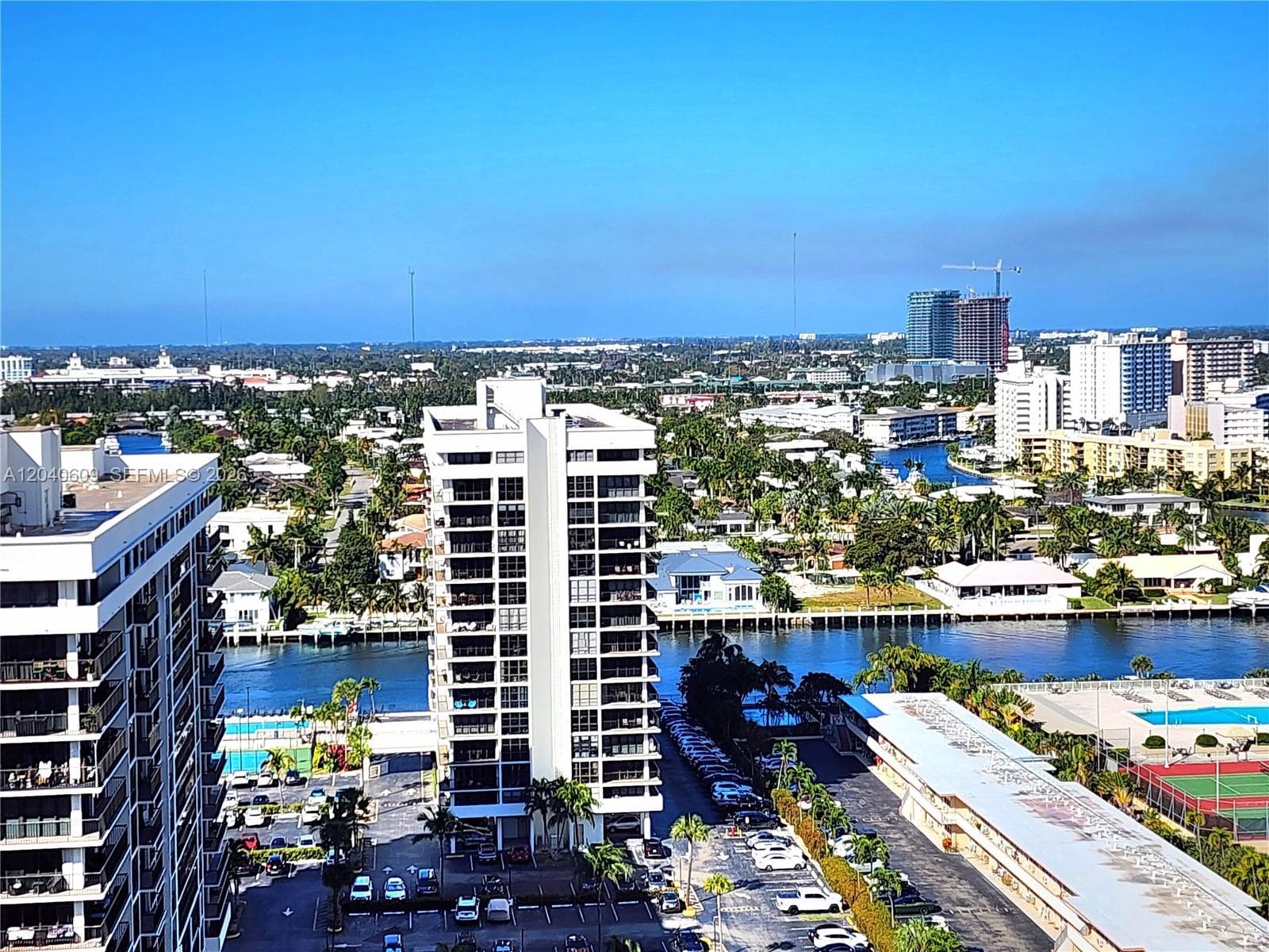 Parker Plaza · #1901 in Hallandale Beach - Photo 14