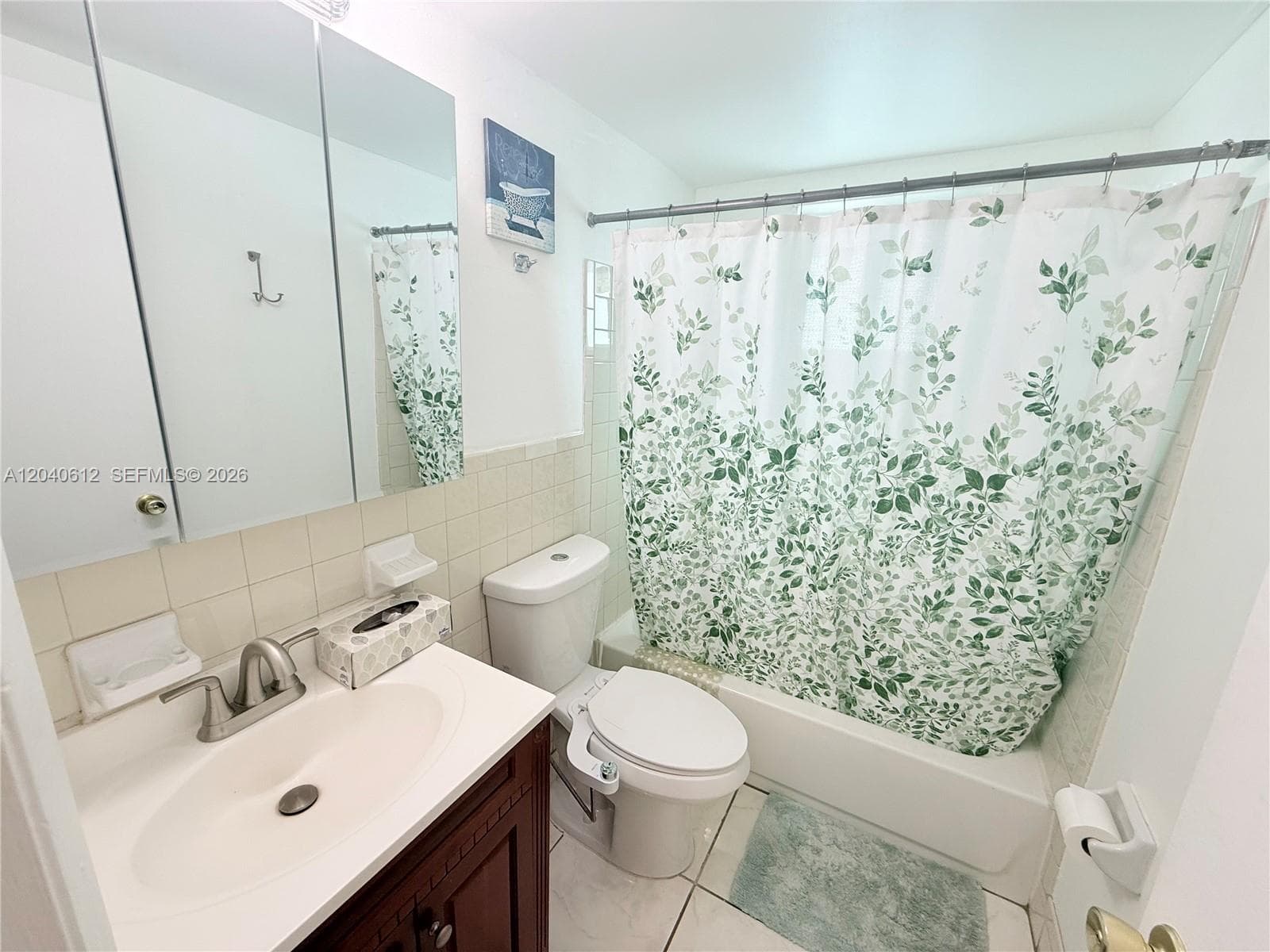 WARRENTON HOUSE CONDO · #206 in Hollywood - Photo 7