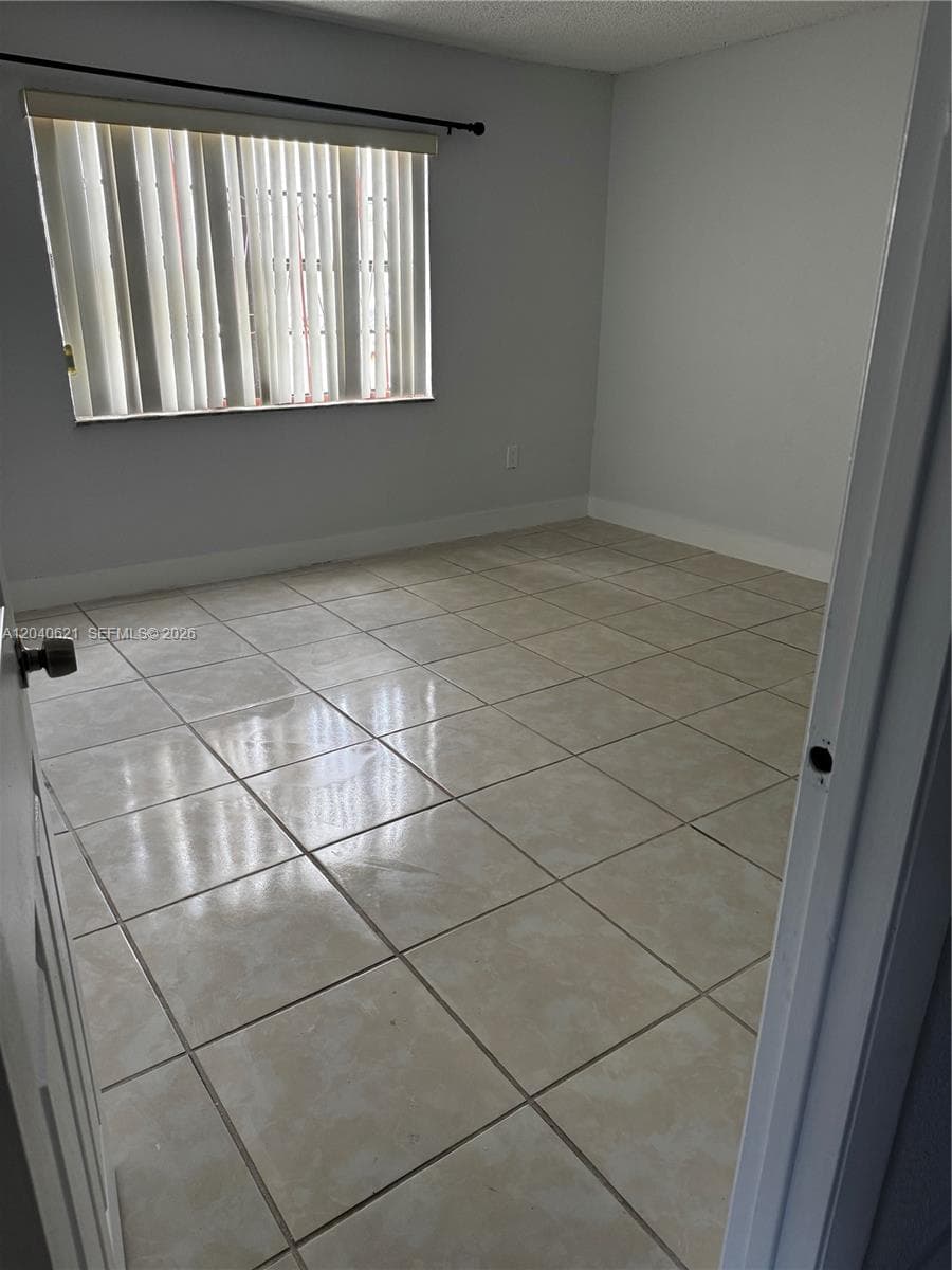 Brookview Condo · #120 in North Miami - Photo 6
