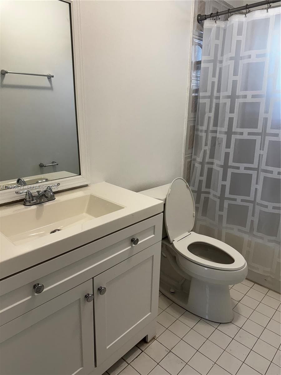Brookview Condo · #120 in North Miami - Photo 5