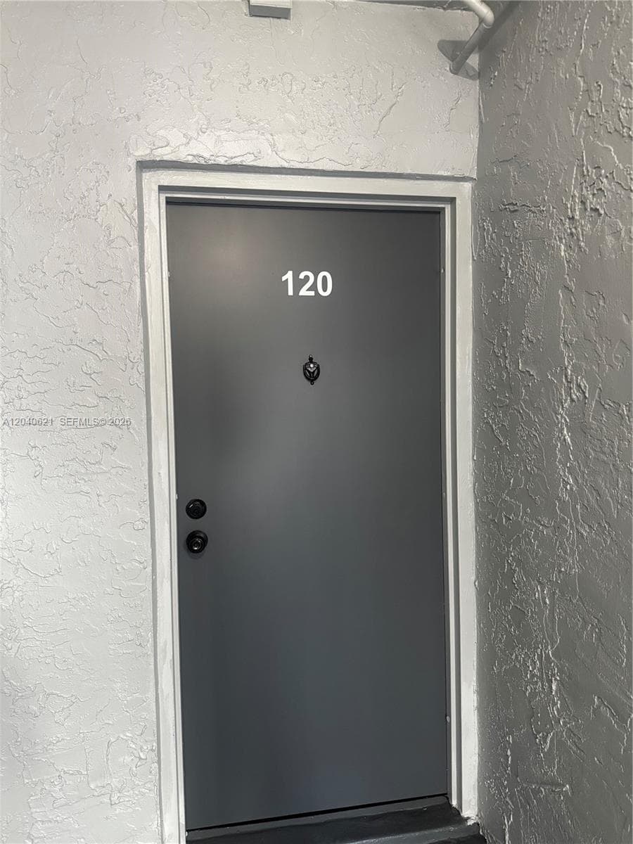 Brookview Condo · #120 in North Miami - Photo 10