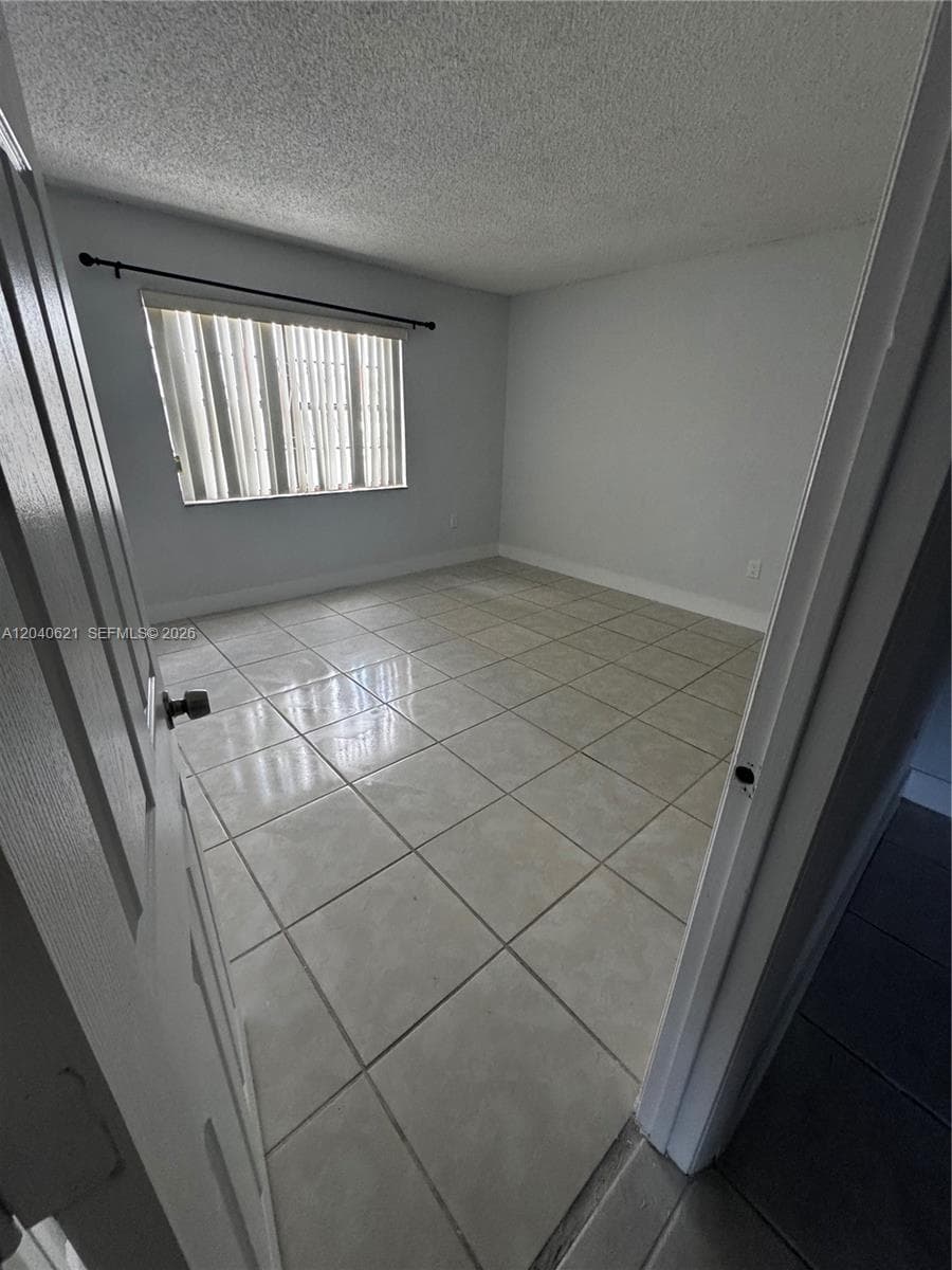 Brookview Condo · #120 in North Miami - Photo 8