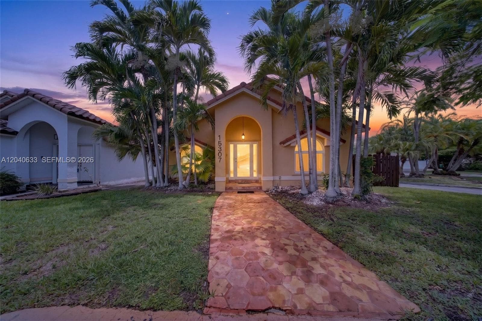 15307 SW 52nd Ter photo 1