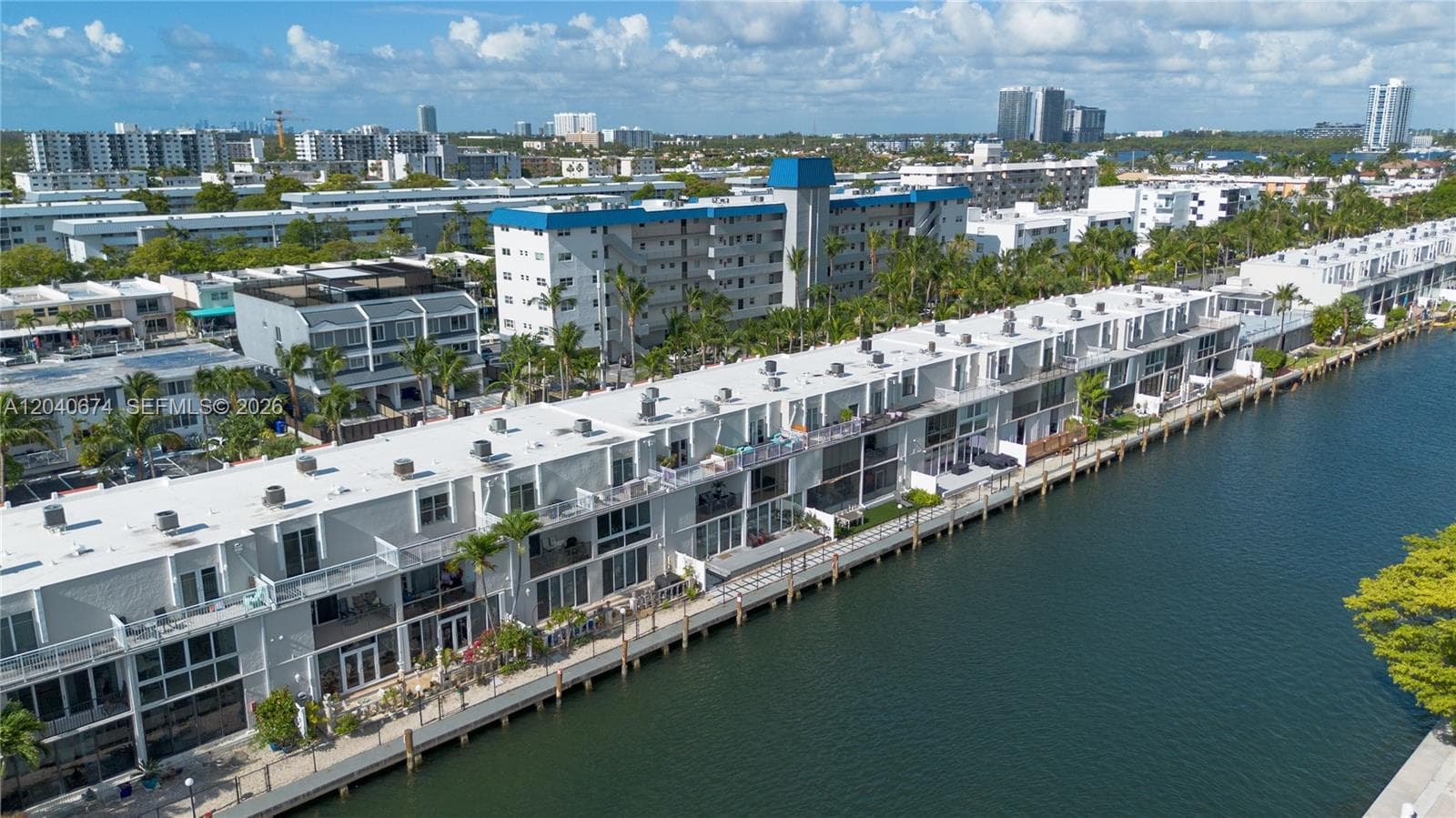 SANDPIPER CONDO · #27 in North Miami Beach - Photo 18