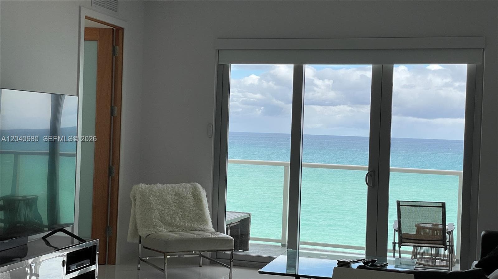 ARLEN BEACH CONDO · #PH08 in Miami Beach - Photo 2