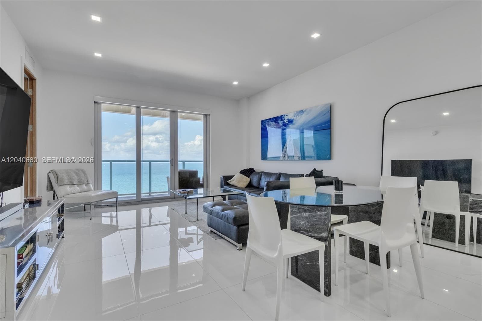 ARLEN BEACH CONDO · #PH08 in Miami Beach - Photo 1