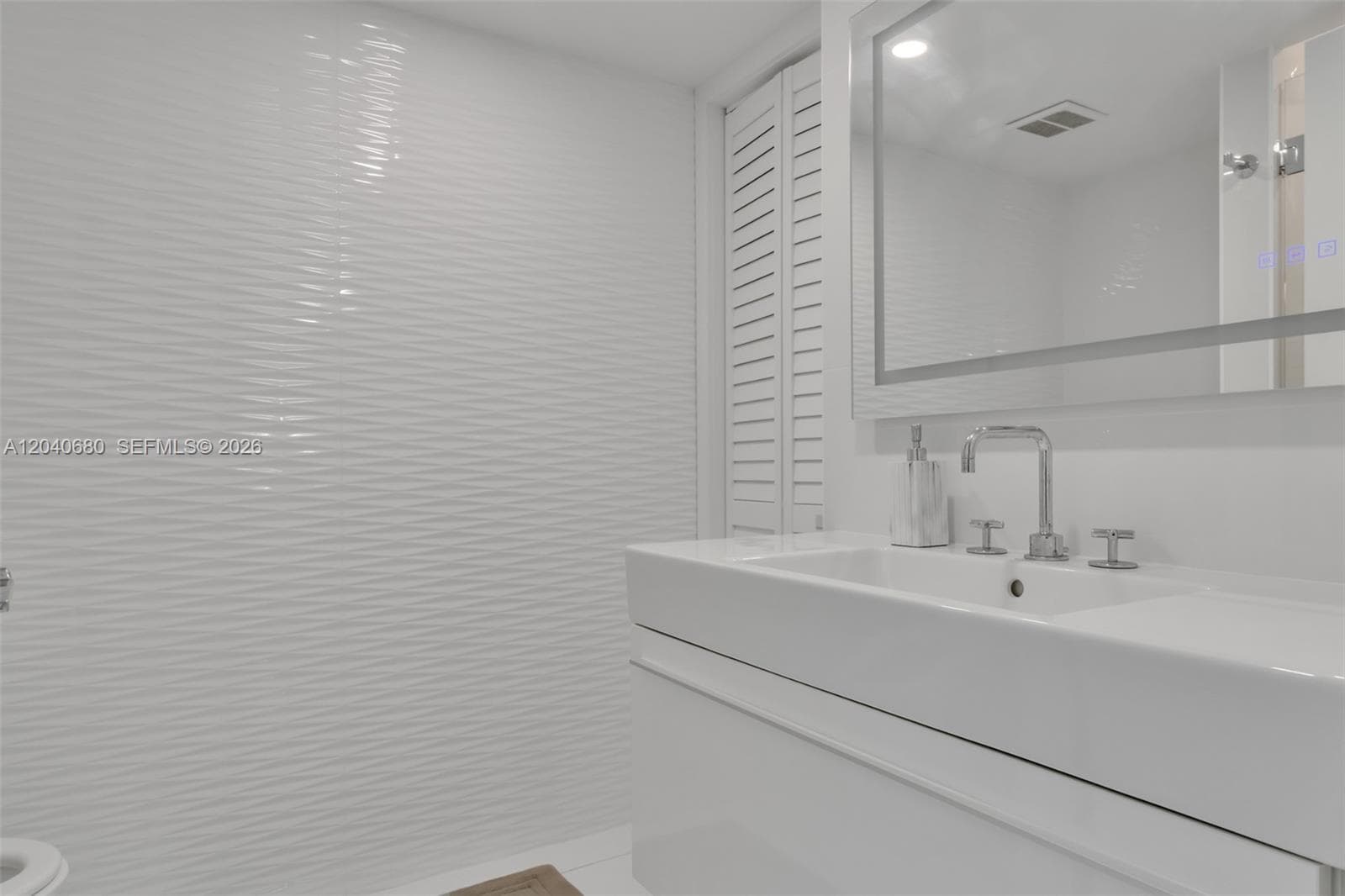 ARLEN BEACH CONDO · #PH08 in Miami Beach - Photo 23