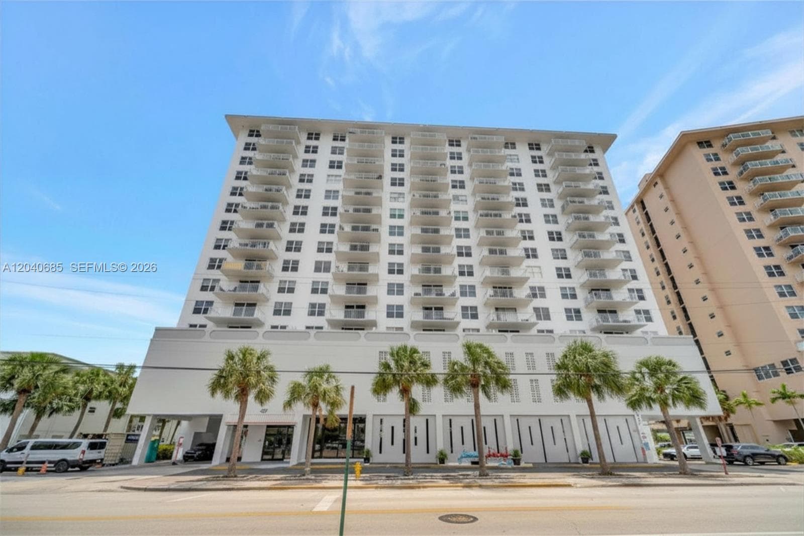 Golden Horn South · #16H in Hallandale Beach - Photo 19