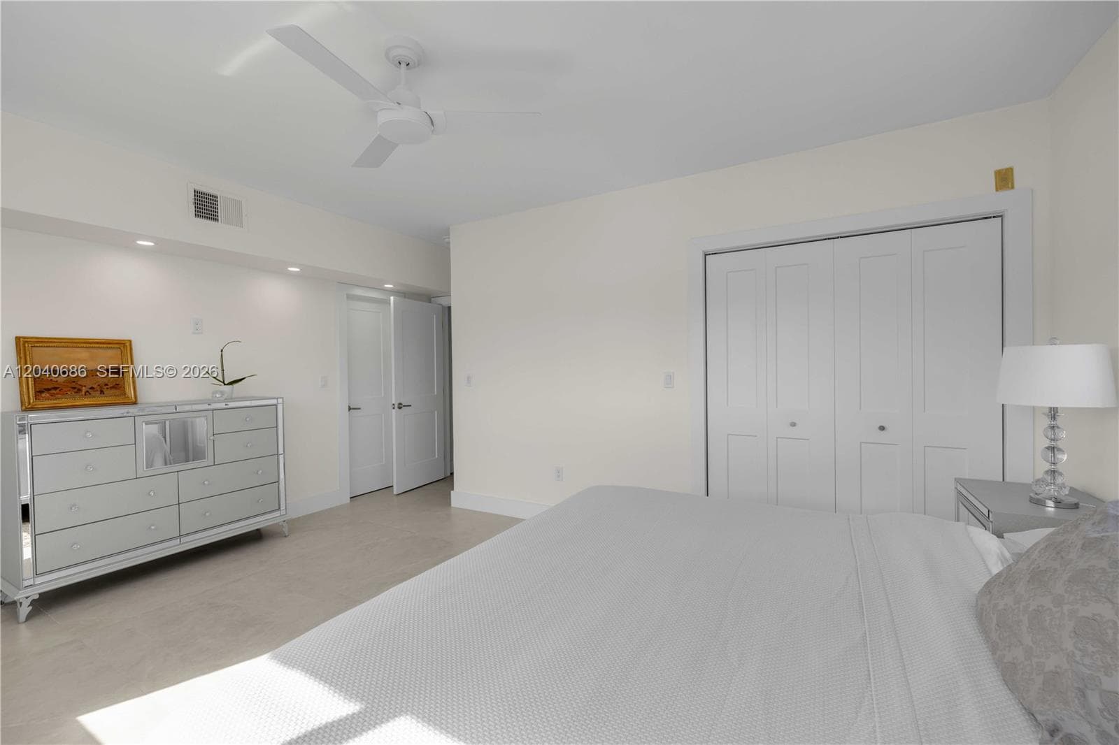 WOODLAKE APTS CONDO · #211 in Hallandale Beach - Photo 16