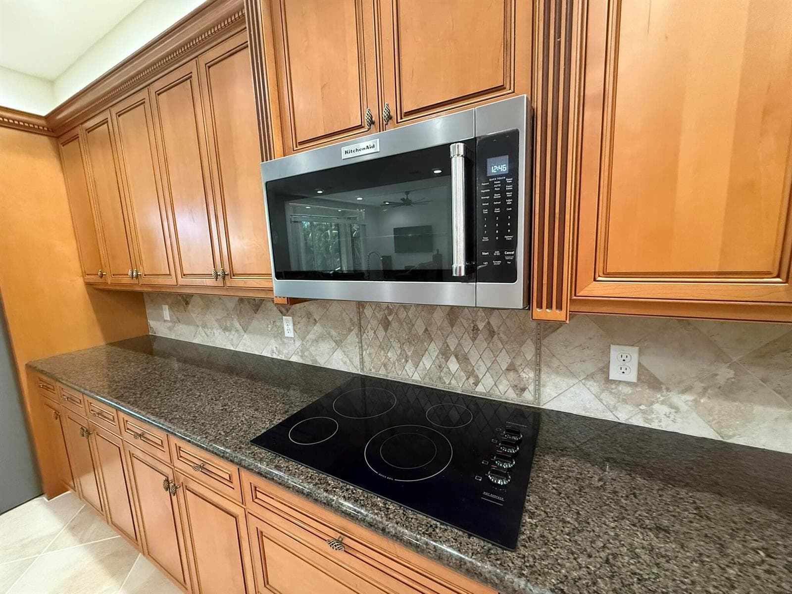 Brand New Cooktop & Microwave