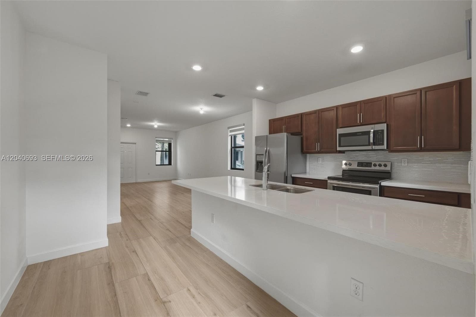 2821 SW 17th Ave photo 9