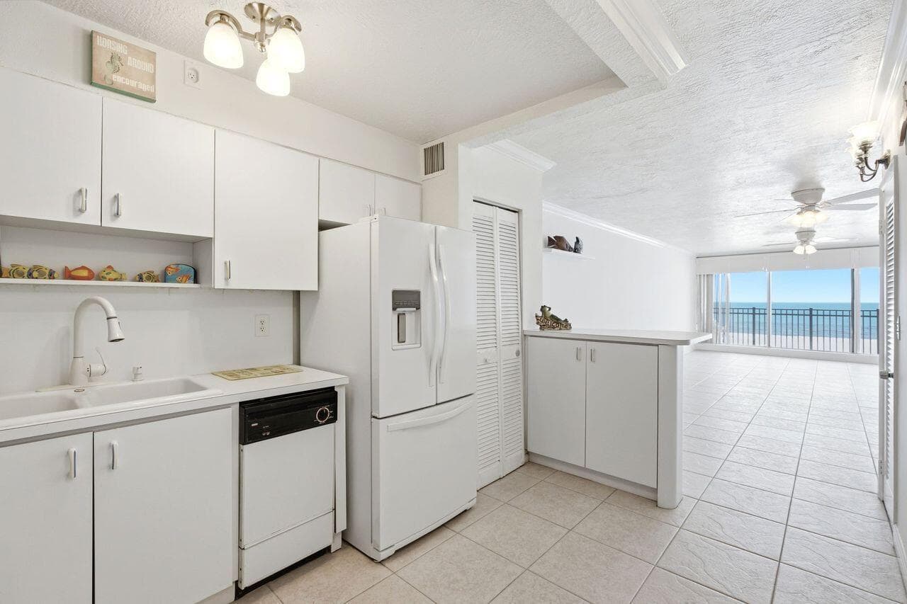 seahorse 205 open kitchen to living dini