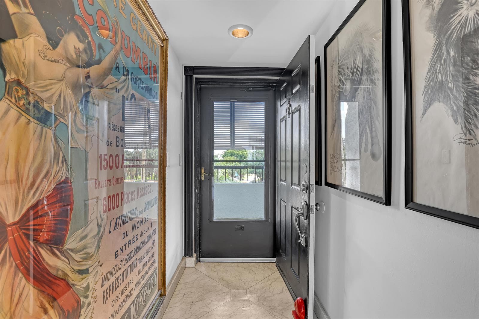 Foyer — Light & Bright Entry