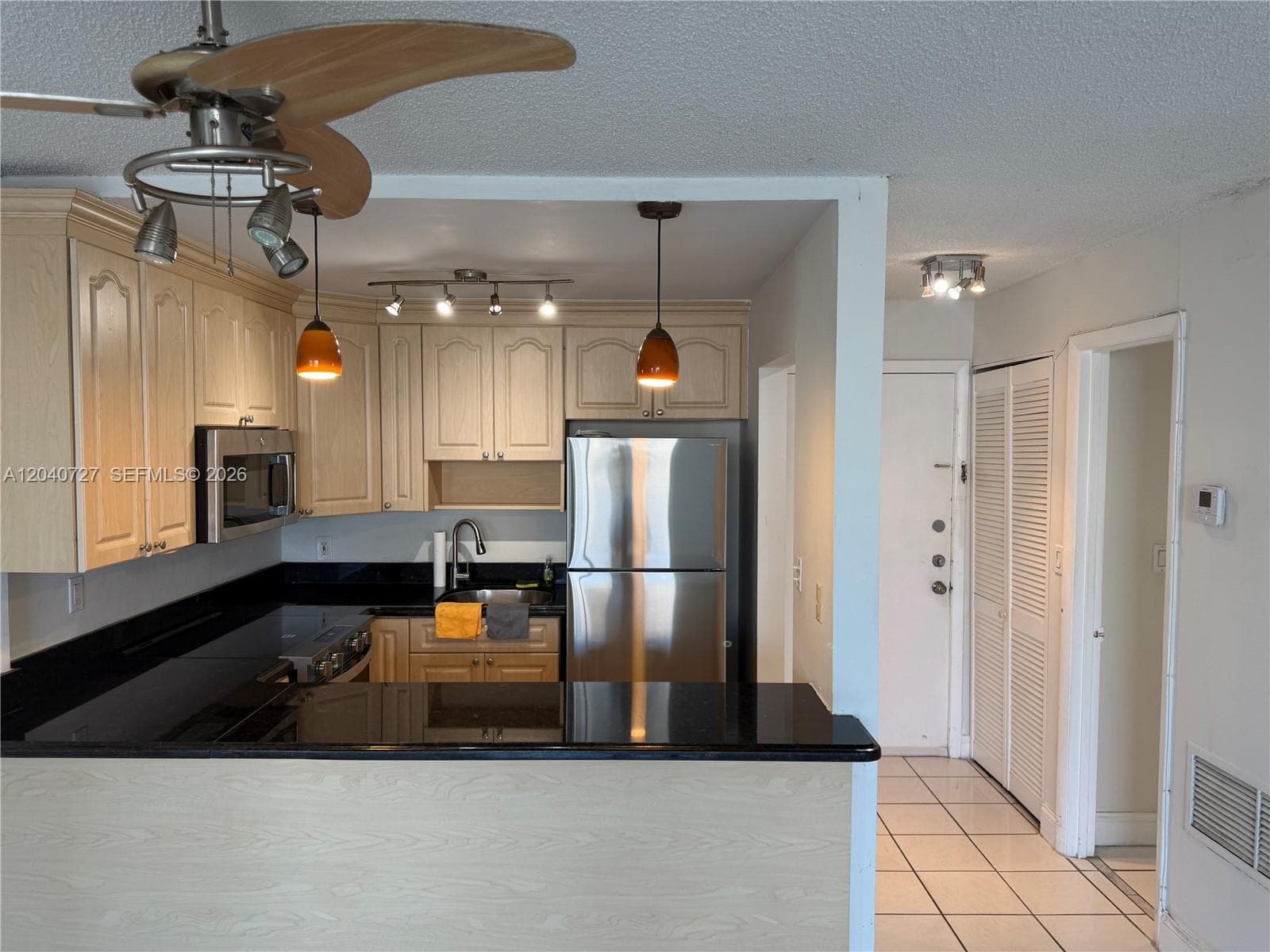 Lissette condo · #303 in Miami Beach - Photo 1
