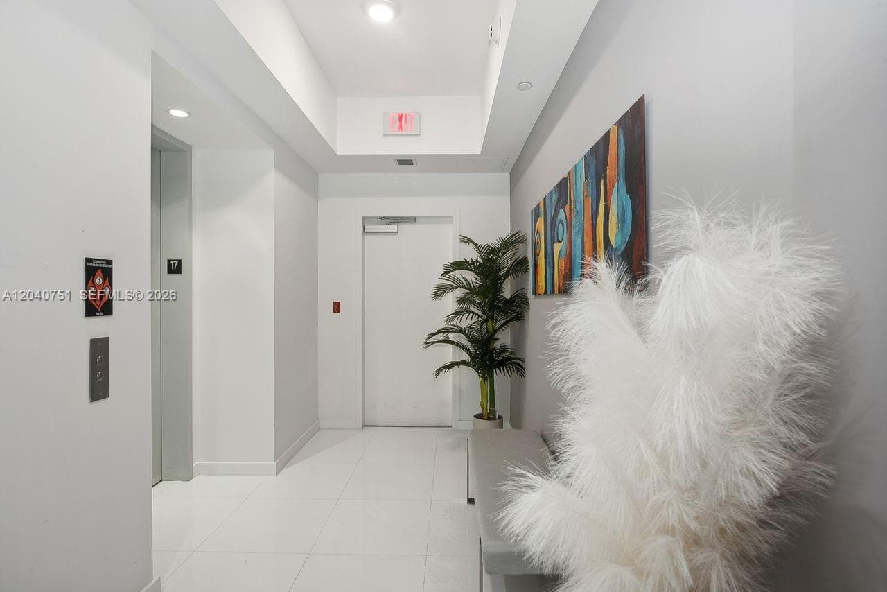 Paramount Miami Worldcenter · #1711 in Miami - Photo 7