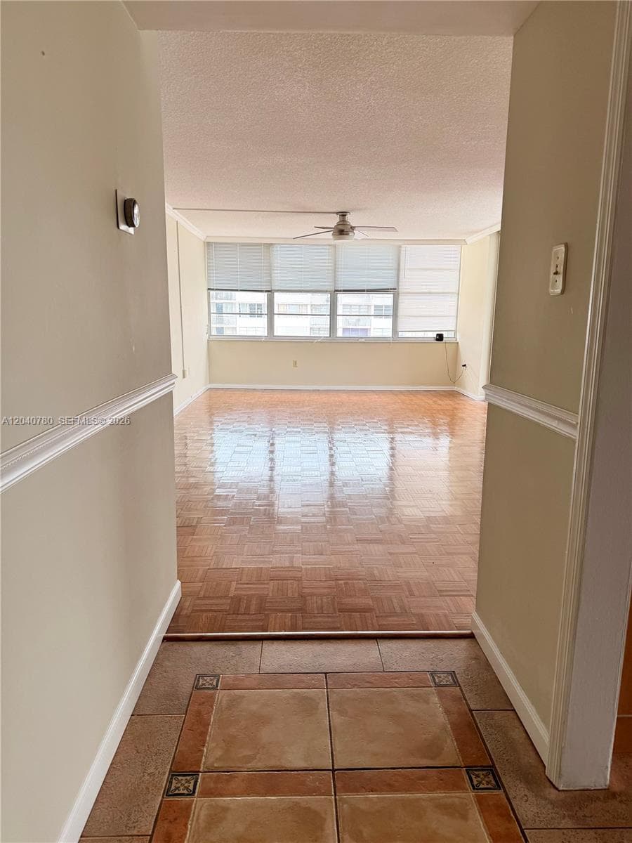 Del Prado · #1905 in Aventura - Photo 24