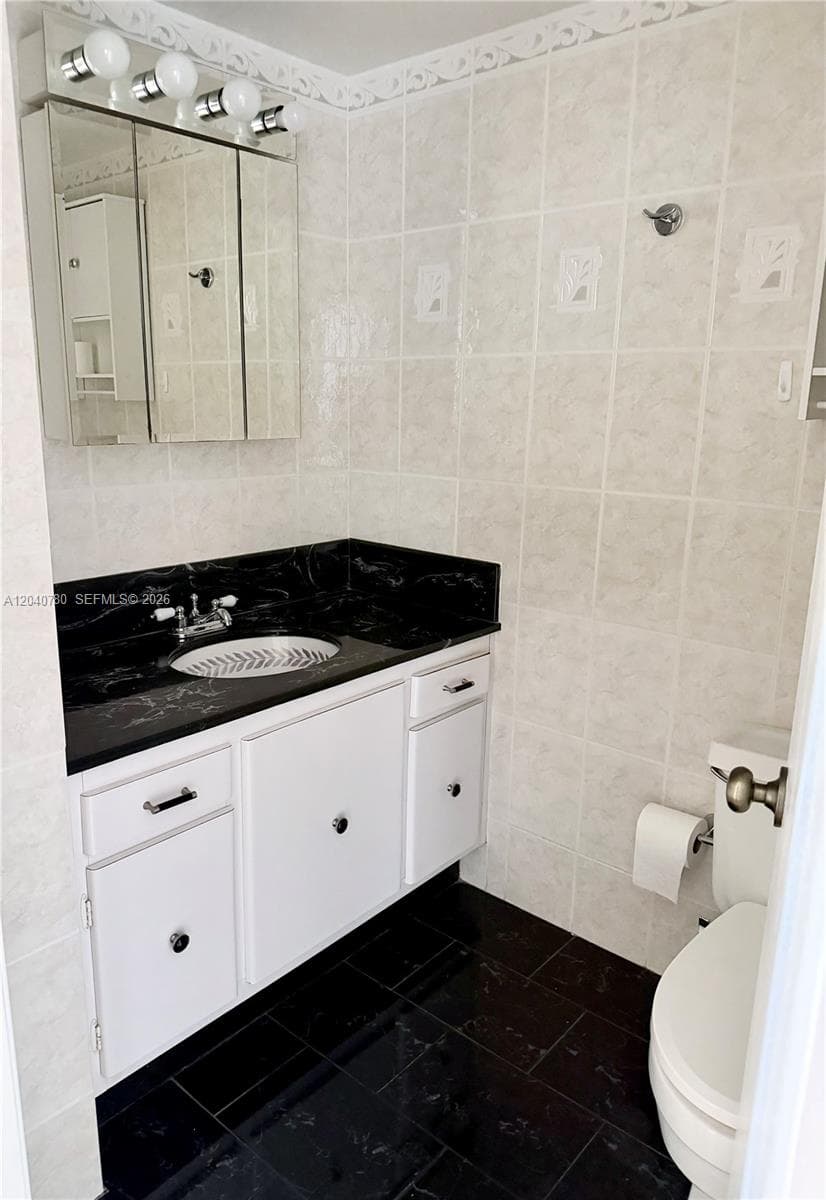 Del Prado · #1905 in Aventura - Photo 10