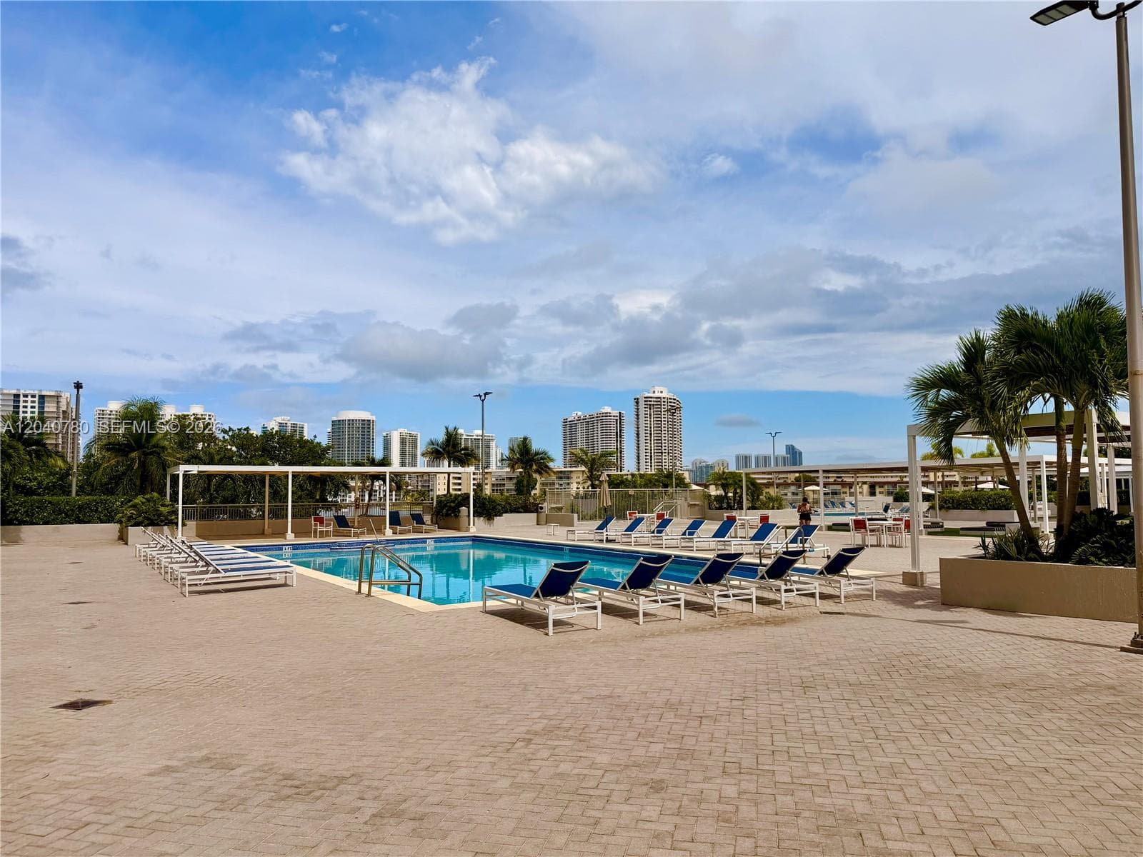 Del Prado · #1905 in Aventura - Photo 15