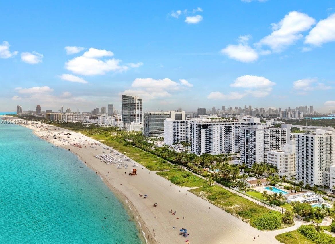 ROYAL CLUB CONDOMINIUM · #1603 in Miami Beach - Photo 2