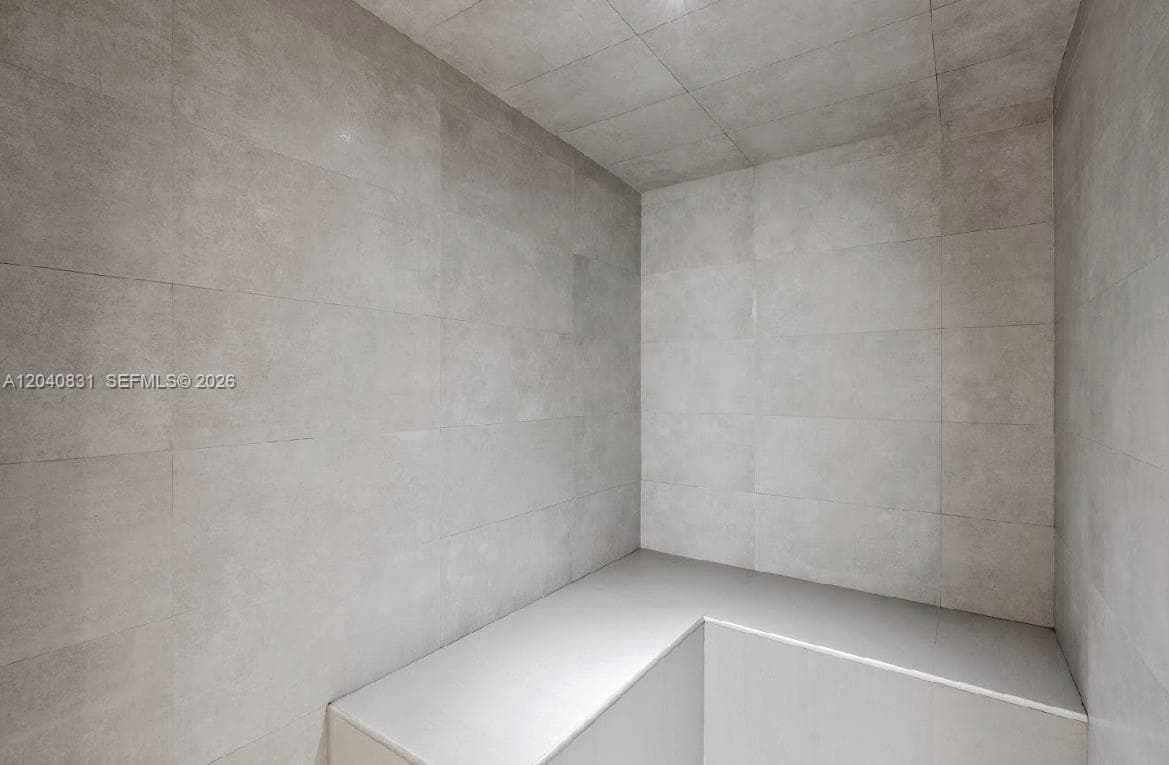 ROYAL CLUB CONDOMINIUM · #1603 in Miami Beach - Photo 46