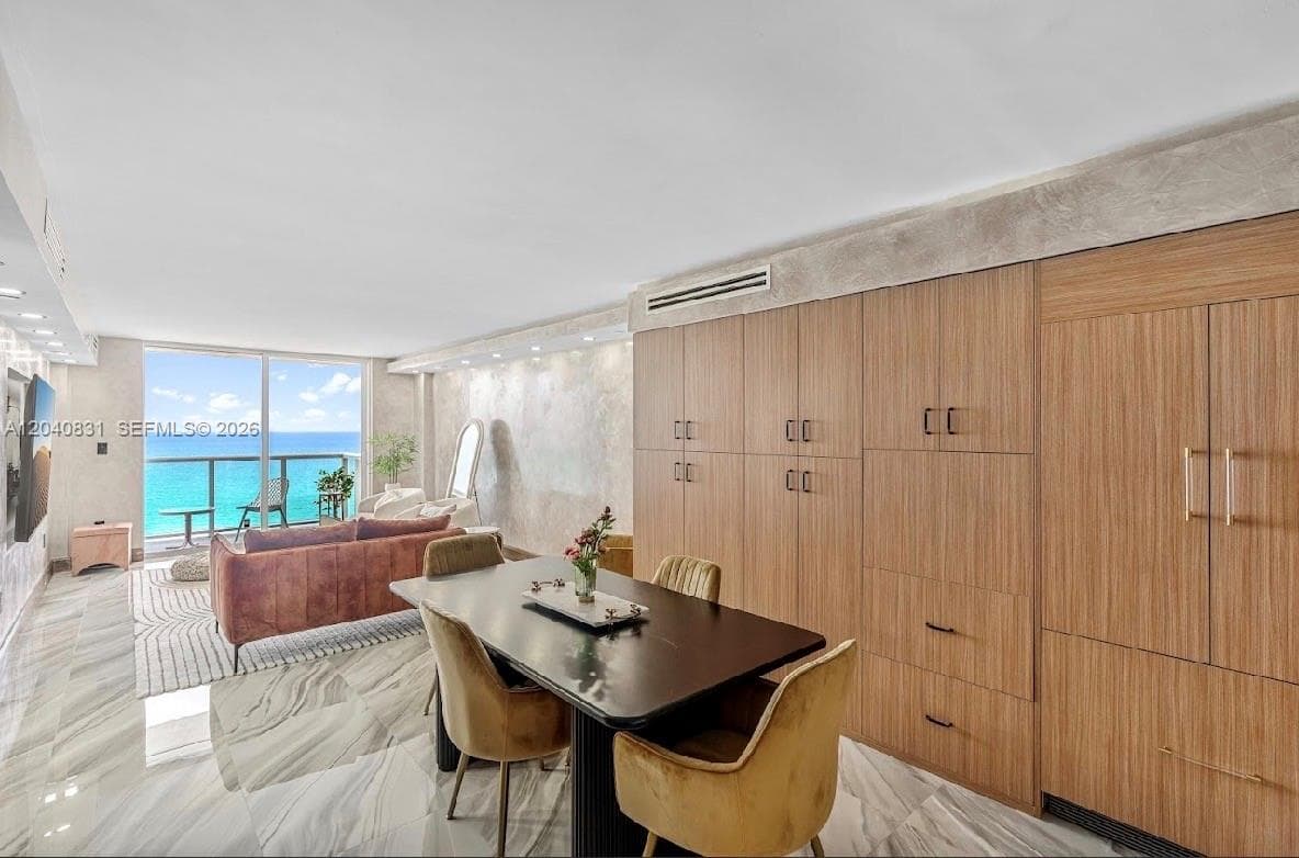ROYAL CLUB CONDOMINIUM · #1603 in Miami Beach - Photo 7