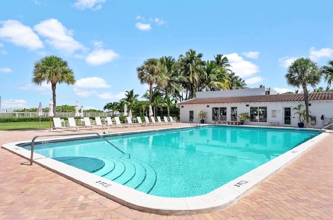 ROYAL CLUB CONDOMINIUM · #1603 in Miami Beach - Photo 41