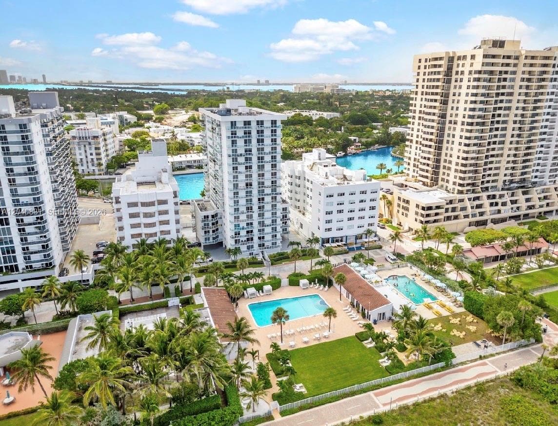 ROYAL CLUB CONDOMINIUM · #1603 in Miami Beach - Photo 50