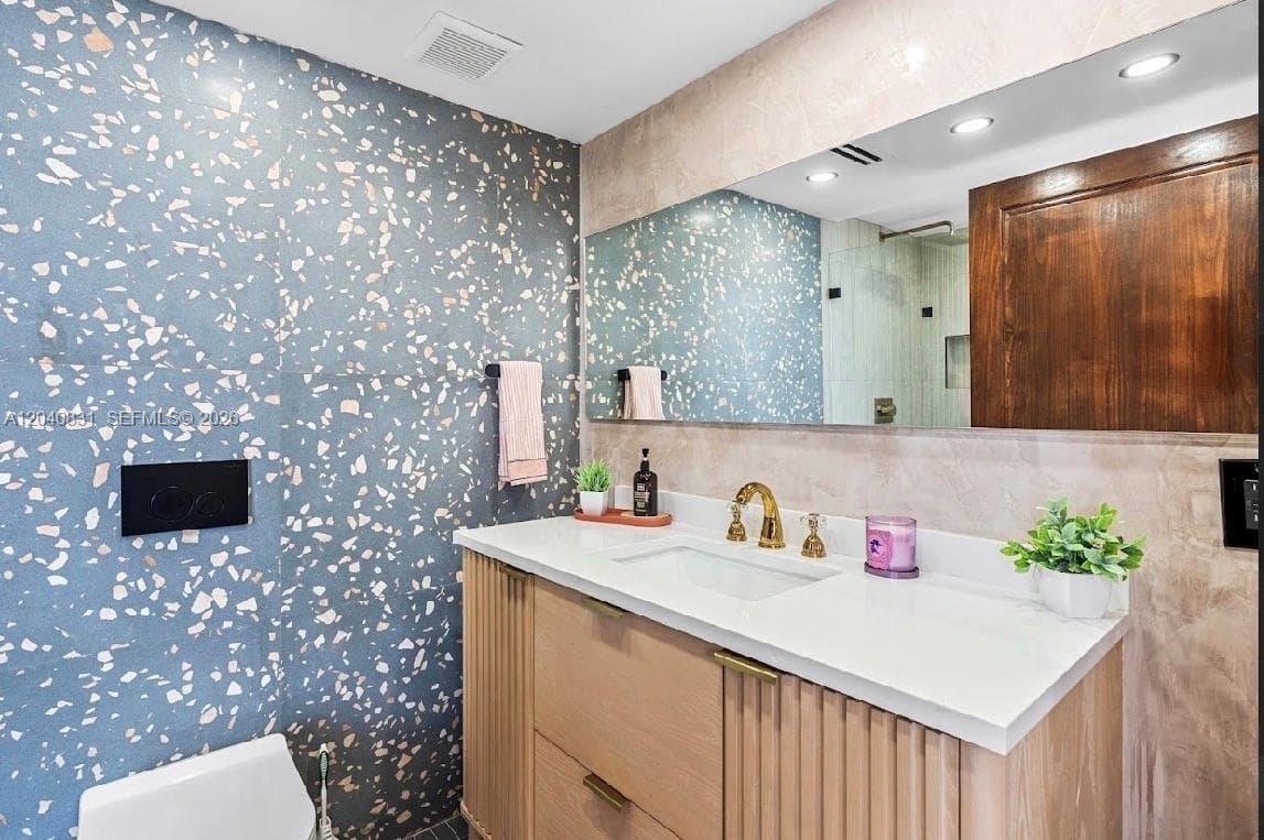 ROYAL CLUB CONDOMINIUM · #1603 in Miami Beach - Photo 31