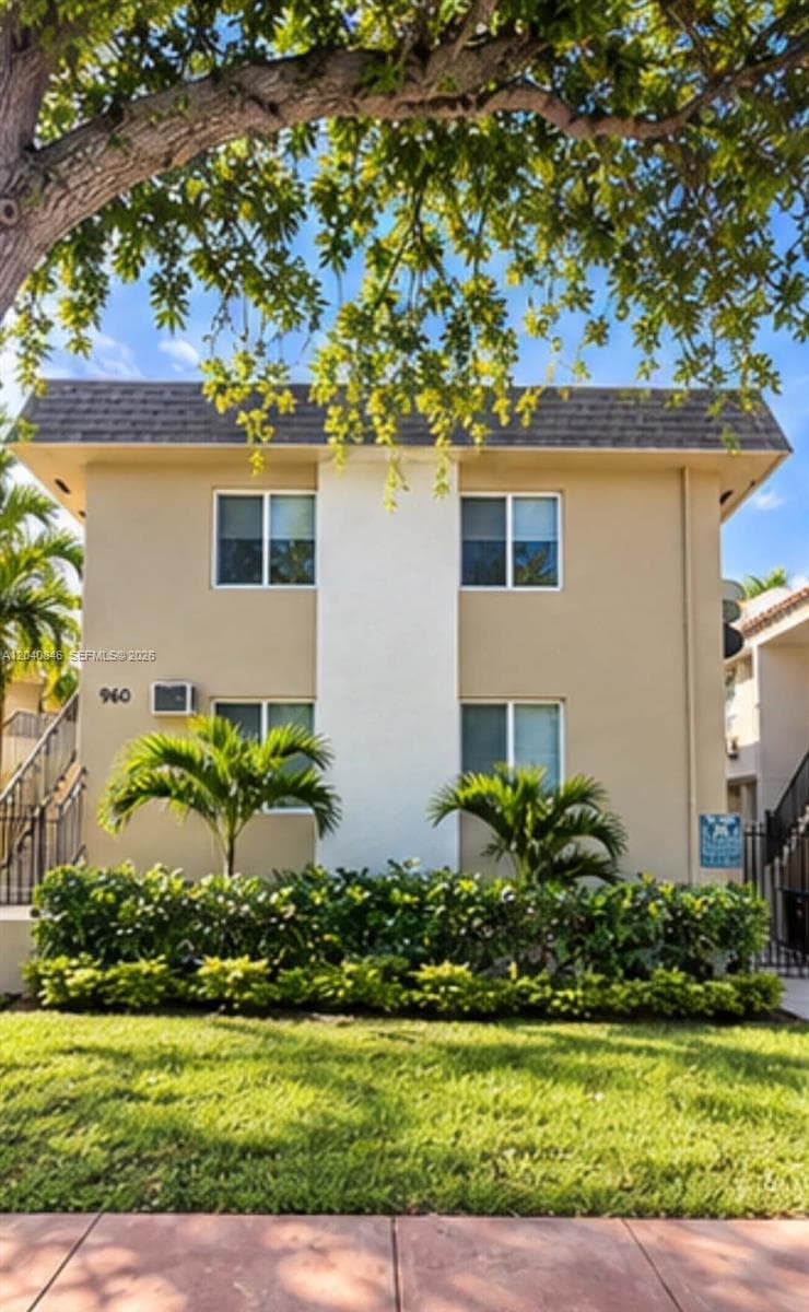 OCEANSIDE SEC ISLE OF NOR · #2 in Miami Beach - Photo 1