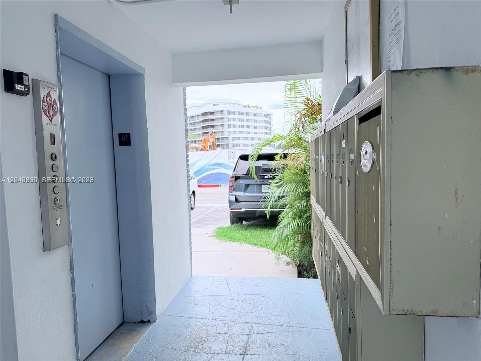 GOLDEN KEY · #2 in Bay Harbor Islands - Photo 32