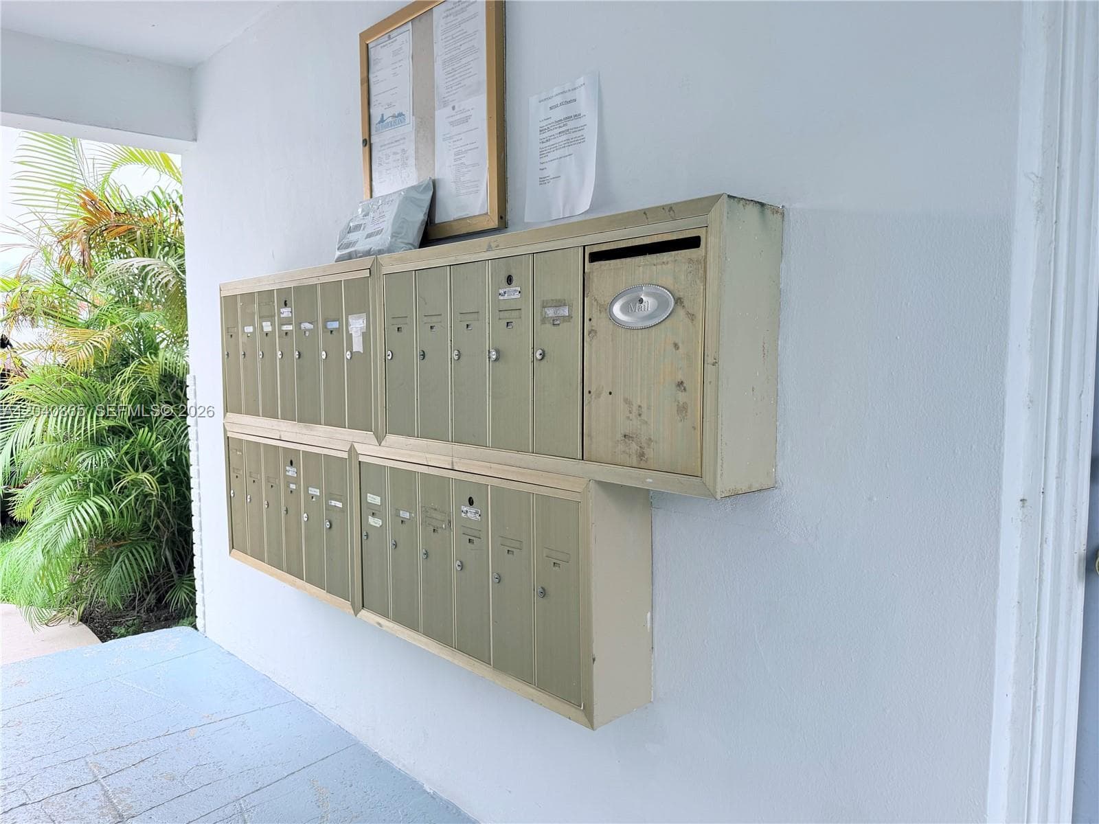 GOLDEN KEY · #2 in Bay Harbor Islands - Photo 33