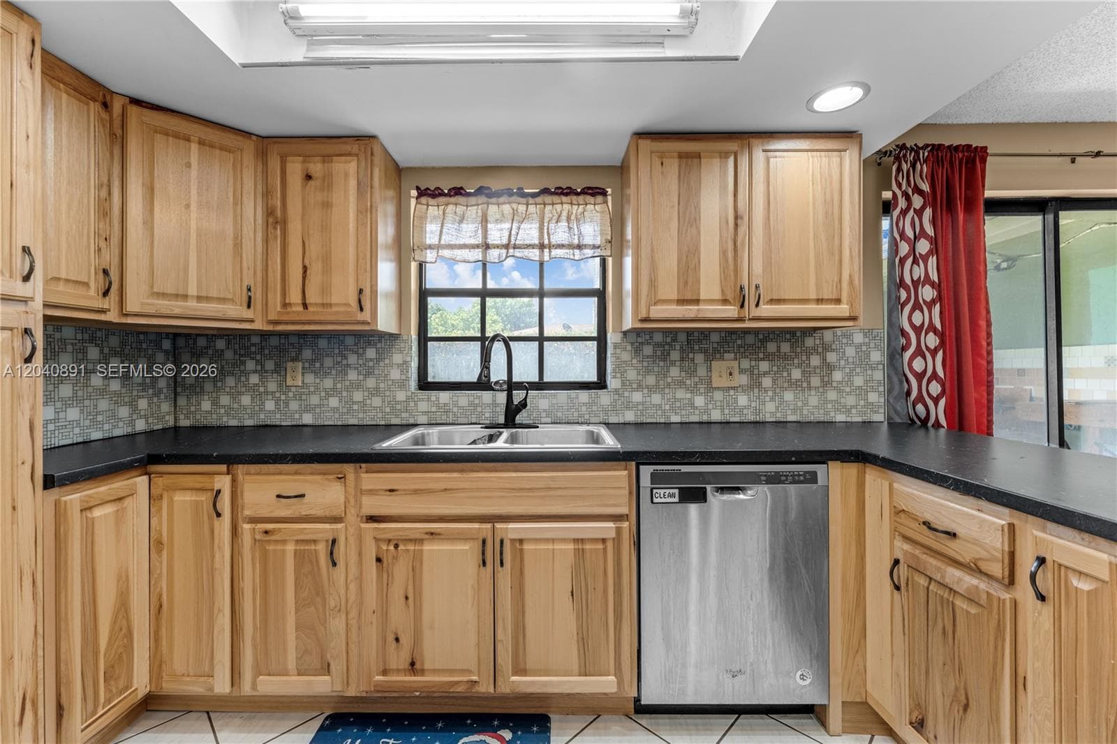 6860 SW 18th St photo 11