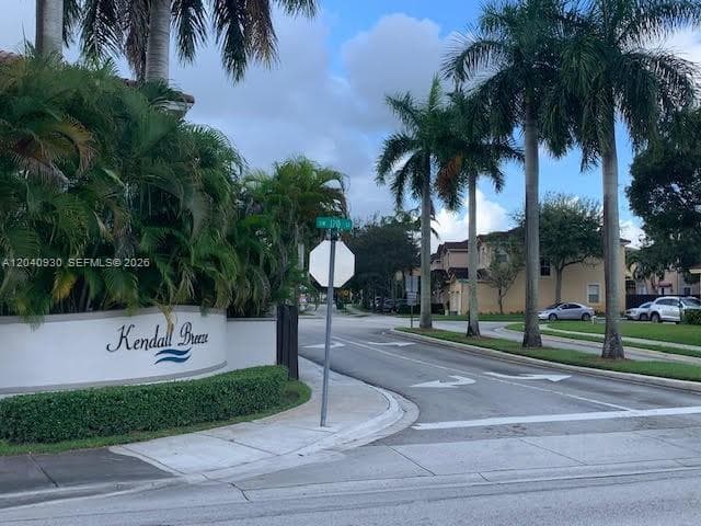 12361 SW 123rd Ter photo 2