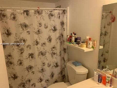 LAS BRISAS @COUNTRY CLUB · #D310 in Hialeah - Photo 6