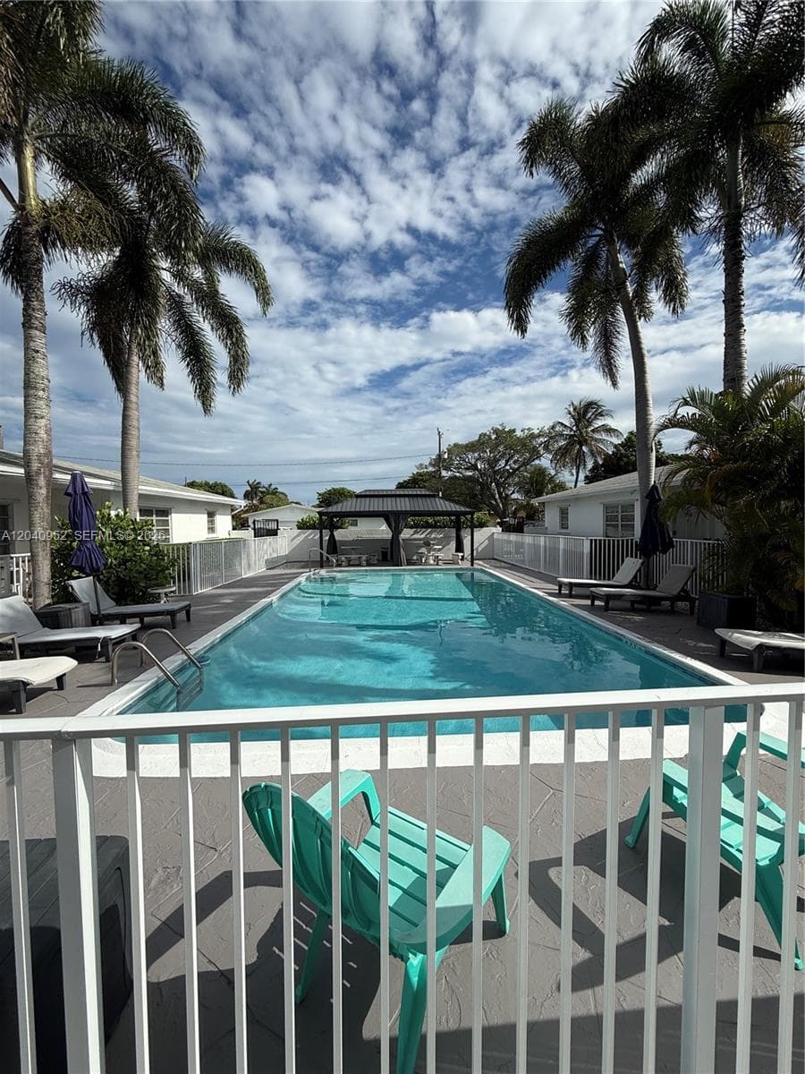 500 Sw 7th St · #510 in Hallandale Beach - Photo 9