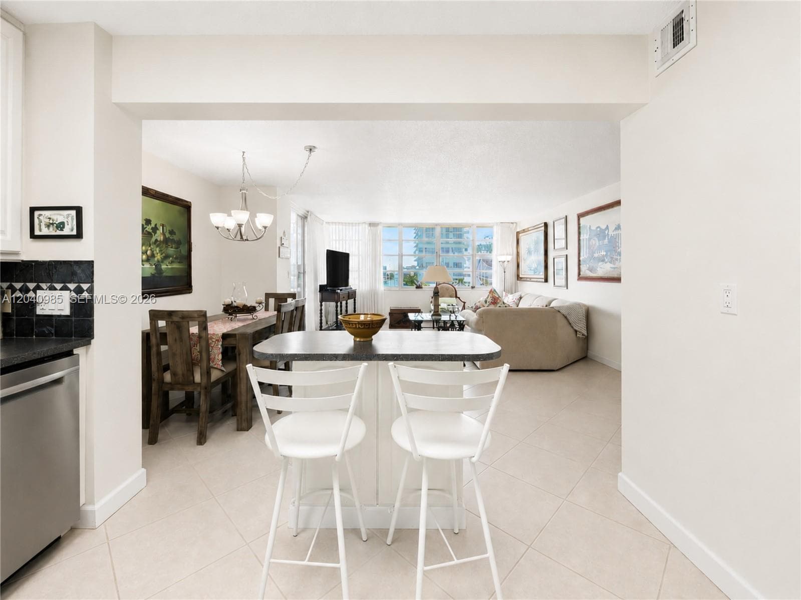 Imperial Towers · #620 in Hallandale Beach - Photo 8